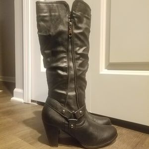 Ladies Black Boots Size 10